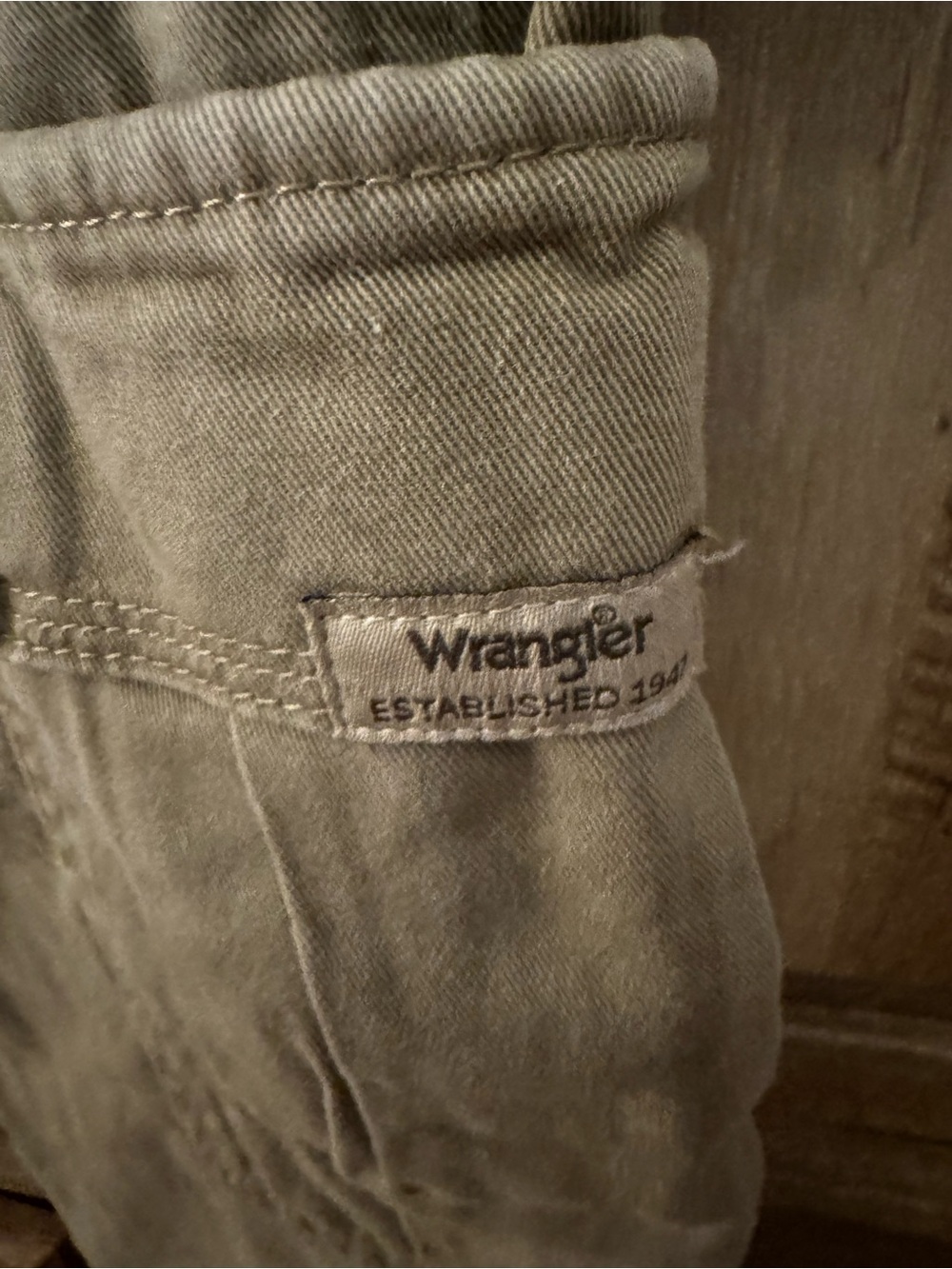 Wrangler Menโs khaki fleece lined work Pants 30 x 30
